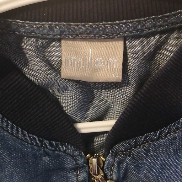 Girl's Lightweight Denim Jacket Size 6 - Picture 8 of 10